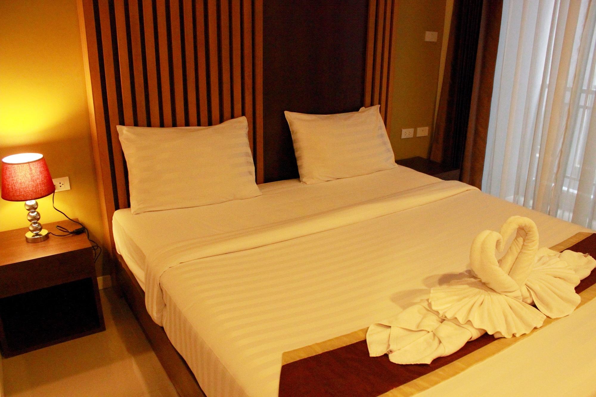 Tropical Sunset Hotel Patong Exterior foto