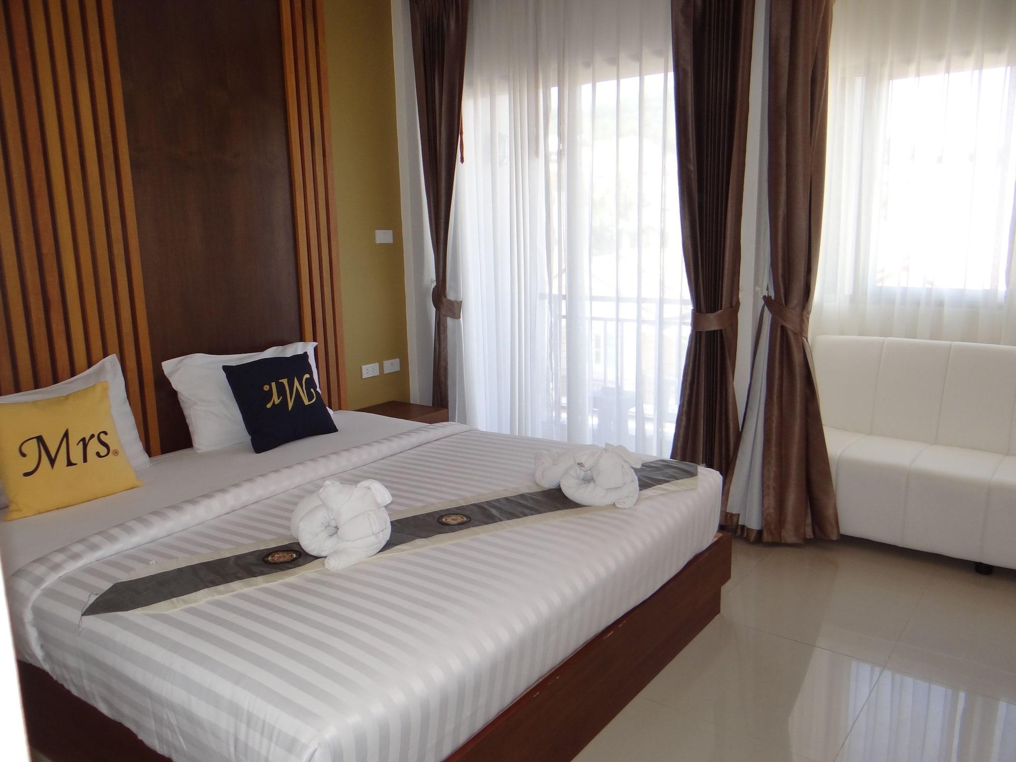 Tropical Sunset Hotel Patong Exterior foto