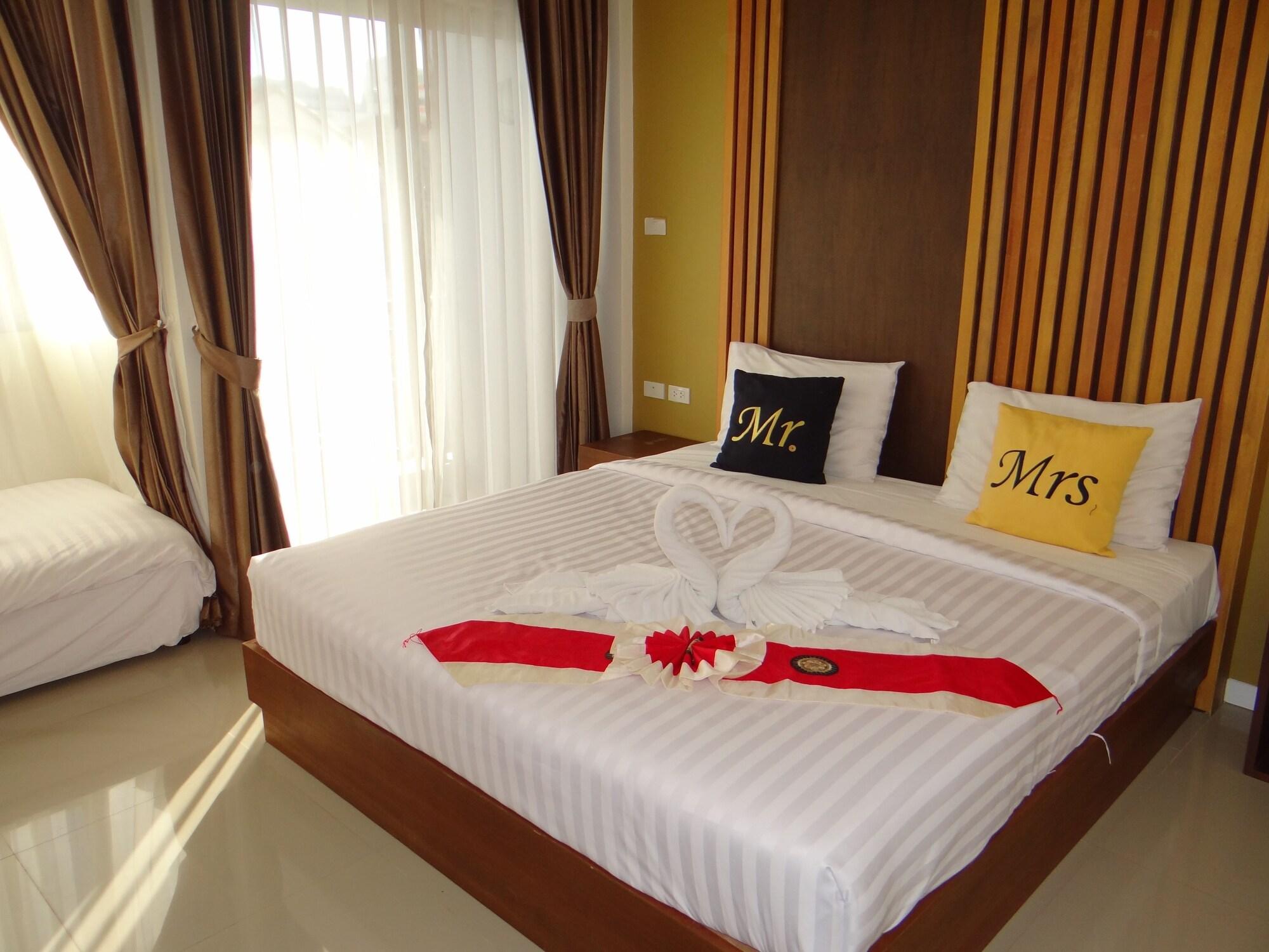 Tropical Sunset Hotel Patong Exterior foto