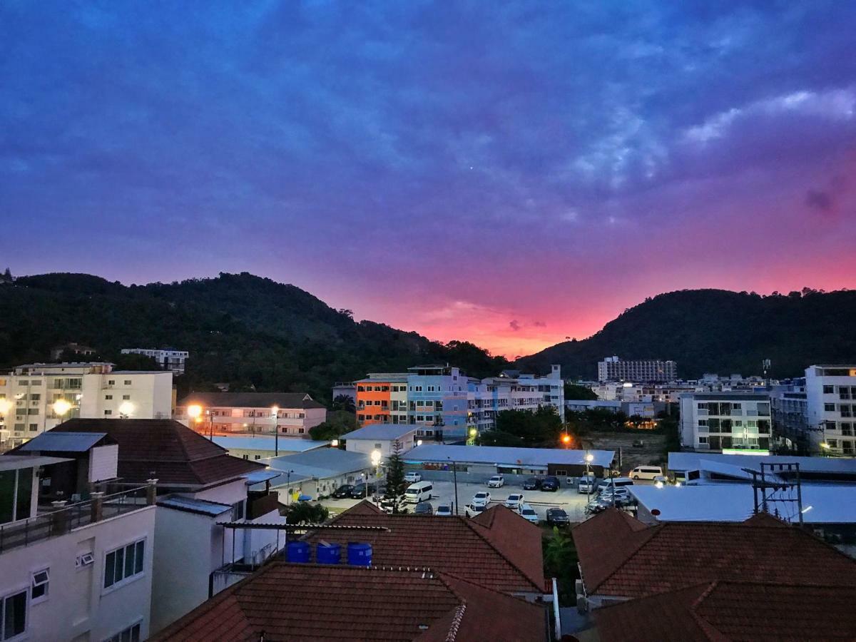Tropical Sunset Hotel Patong Exterior foto