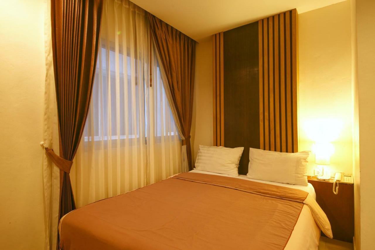 Tropical Sunset Hotel Patong Exterior foto