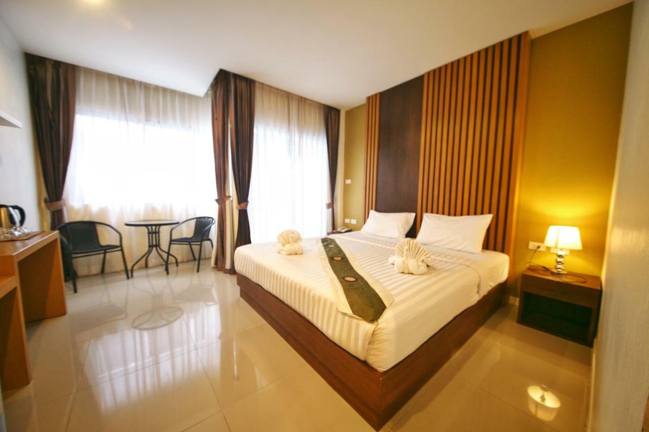 Tropical Sunset Hotel Patong Exterior foto